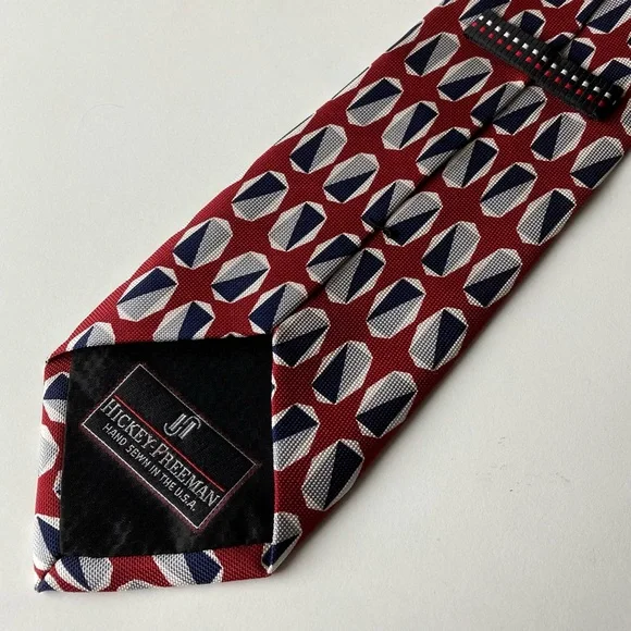 Hickey Freeman Italian Silk Necktie Tie Red Black Gray Geometric Pattern 56x3.75 - Picture 4 of 7